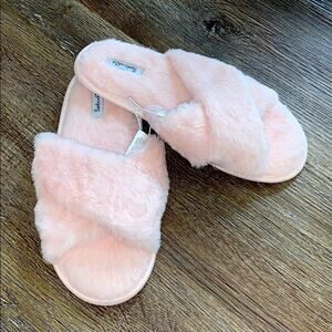 Splendid Faux Fur Crisscross Slippers Pink S/M
